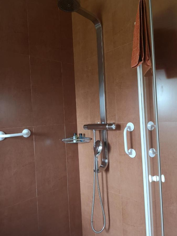 Hotel Reina Adosinda 普拉维亚 外观 照片